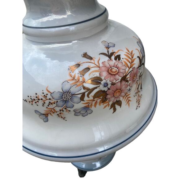 VTG Mid Century Casting Electric hurricane lamp Gone With the Wind 3 way floral - Picture 4 of 13